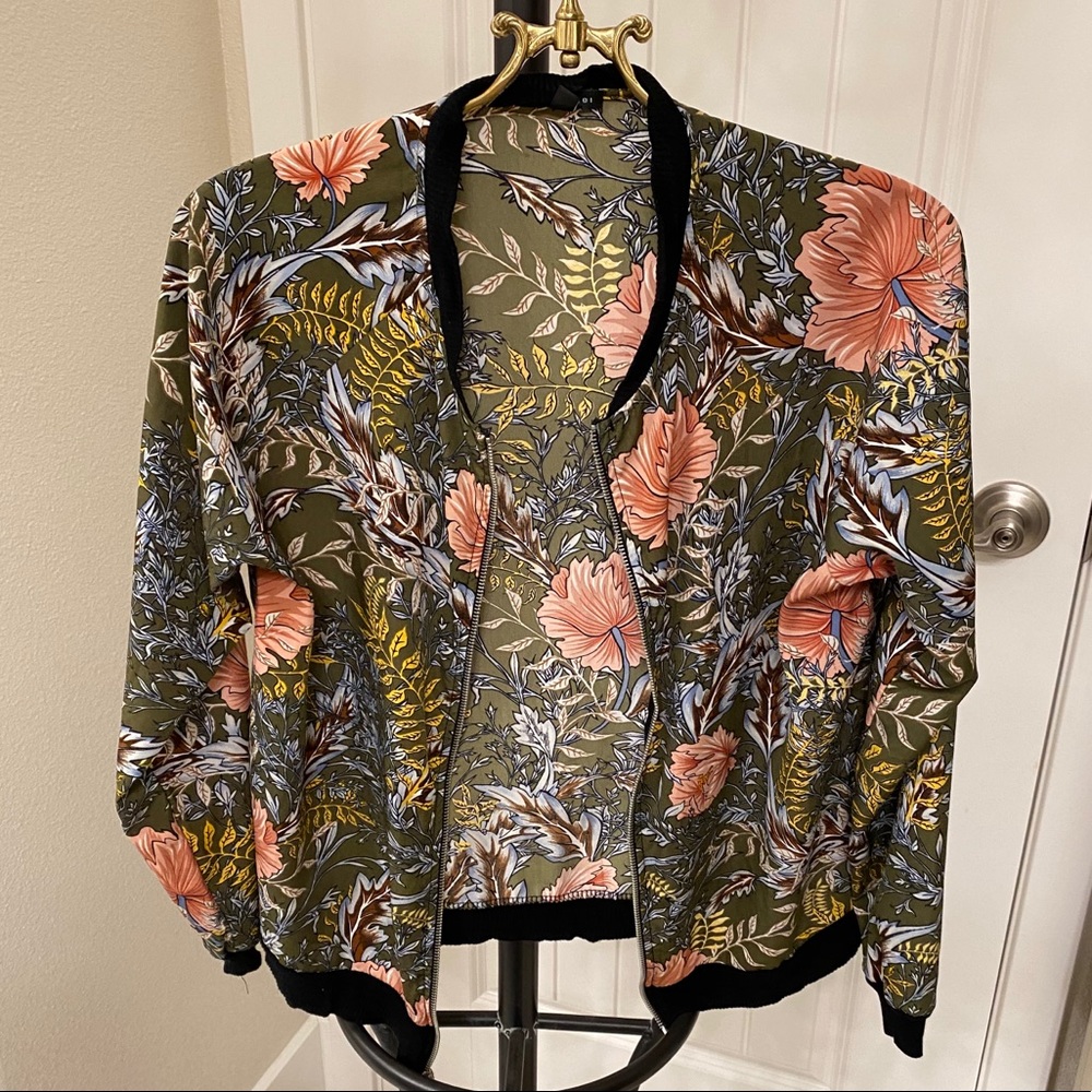 Light jacket, so cute!